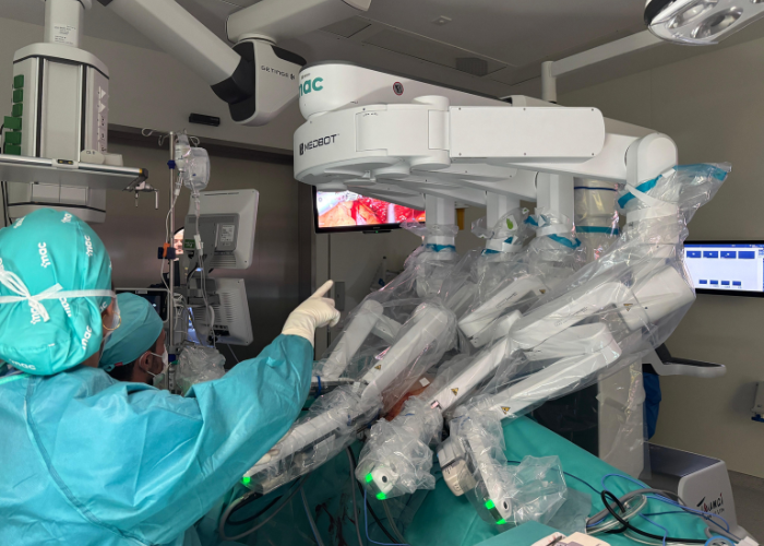 L’Hospital Universitari de Mataró inicia amb èxit la cirurgia robòtica amb el sistema Toumai®